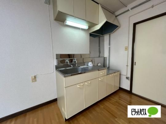 �y���̑��z�@�L�b�`��