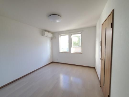 �y���̑��z�@���r���O