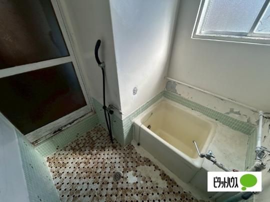 �y���̑��z�@�o�X�^�V�����[