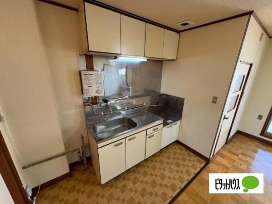 �y���̑��z�@�L�b�`��