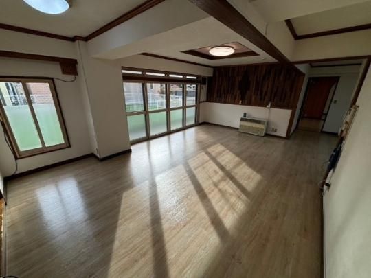 �y���̑��z�@���r���O