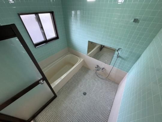 �y���̑��z�@�o�X�^�V�����[