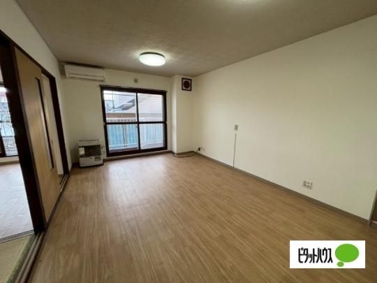 �y���̑��z�@���r���O