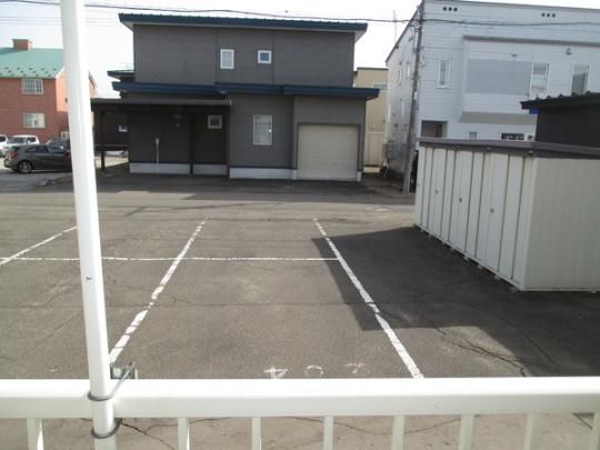 �y���̑��z�@�o���R�j�[