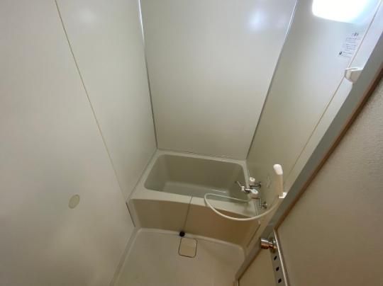 �y���̑��z�@�o�X�^�V�����[