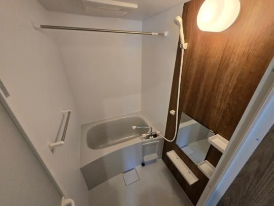 �y���̑��z�@�o�X�^�V�����[