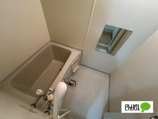 �y���̑��z�@�o�X�^�V�����[