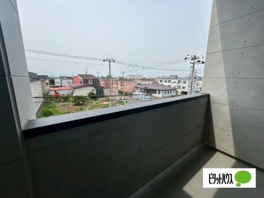 �y���̑��z�@�o���R�j�[