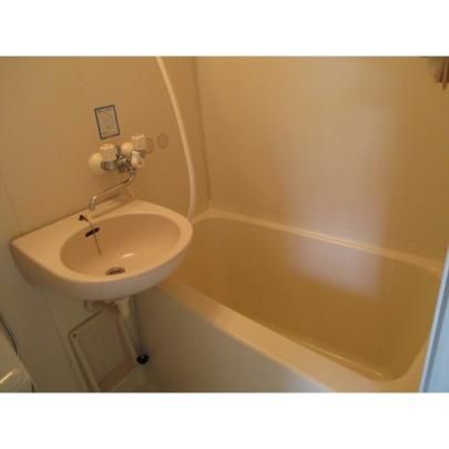 �y���̑��z�@�o�X�^�V�����[