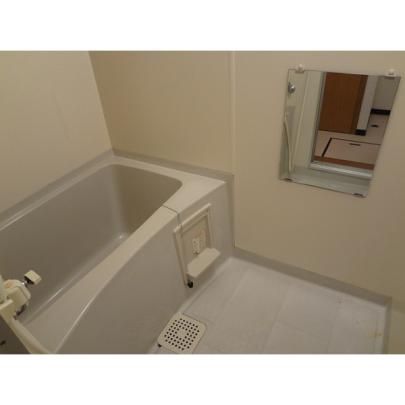 �y���̑��z�@�o�X�^�V�����[