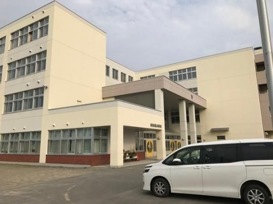 �y���Ӂz�@����s���_�y�����w�Z�F1704m