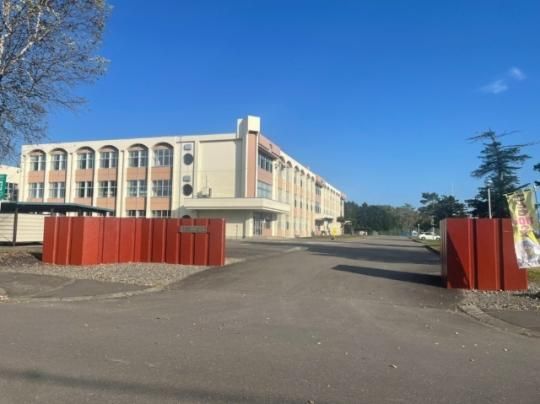 �y���Ӂz�@�������������w�Z�F1328m