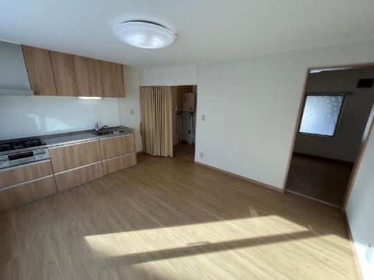 �y���̑��z�@���r���O