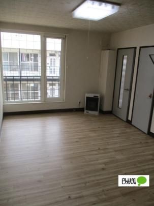 �y���̑��z�@���r���O