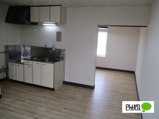 �y���̑��z�@���r���O