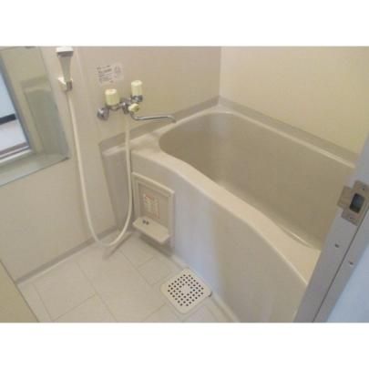 �y���̑��z�@�o�X�^�V�����[