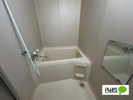 �y���̑��z�@�o�X�^�V�����[