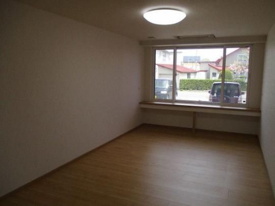 �y���̑��z�@���r���O