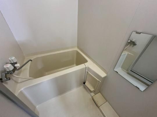 �y���̑��z�@�o�X�^�V�����[