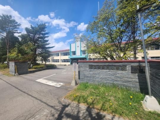 �y���Ӂz�@�莺�����莺�����w�Z�F421m