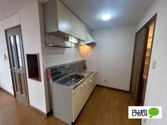 �y���̑��z�@�L�b�`��
