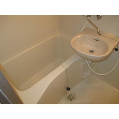 �y���̑��z�@�o�X�^�V�����[