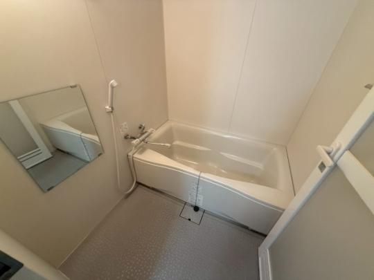 �y���̑��z�@�o�X�^�V�����[