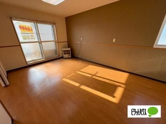 �y���̑��z�@���r���O