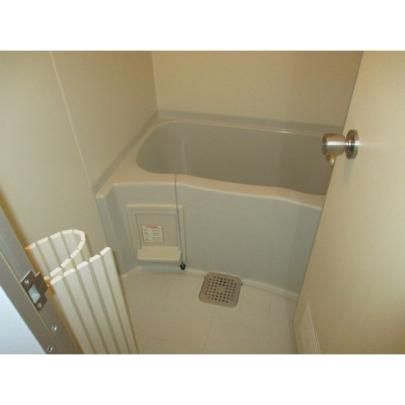 �y���̑��z�@�o�X�^�V�����[