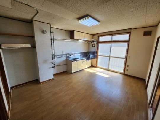 �y���̑��z�@���r���O