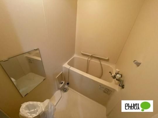 �y���̑��z�@�o�X�^�V�����[