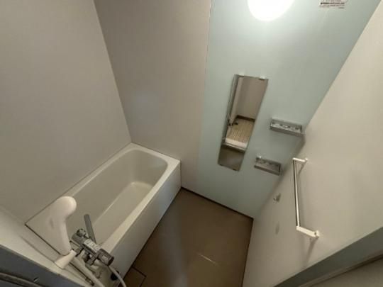 �y���̑��z�@�o�X�^�V�����[