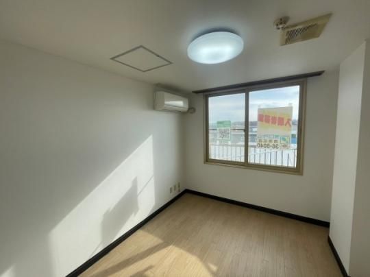 �y���̑��z�@���r���O