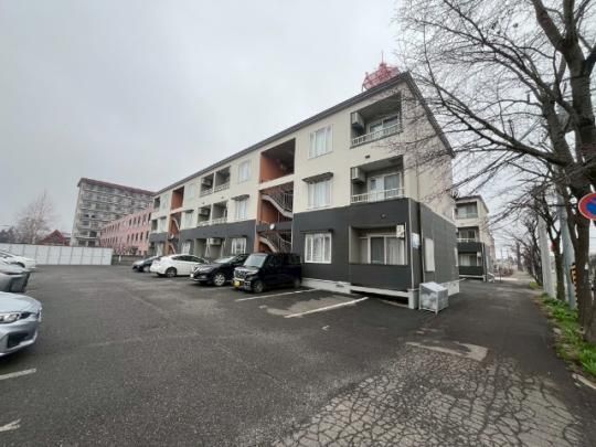�m���hN