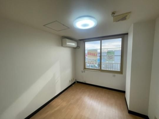 �y���̑��z�@���r���O