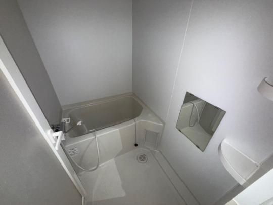 �y���̑��z�@�o�X�^�V�����[