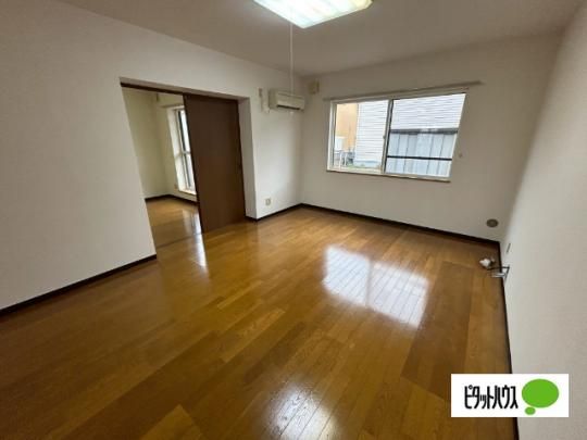 �y���̑��z�@���r���O