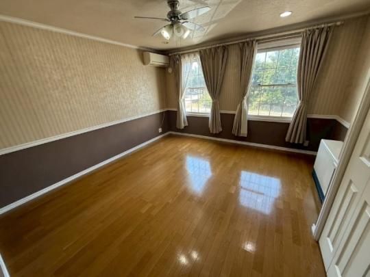 �y���̑��z�@���r���O