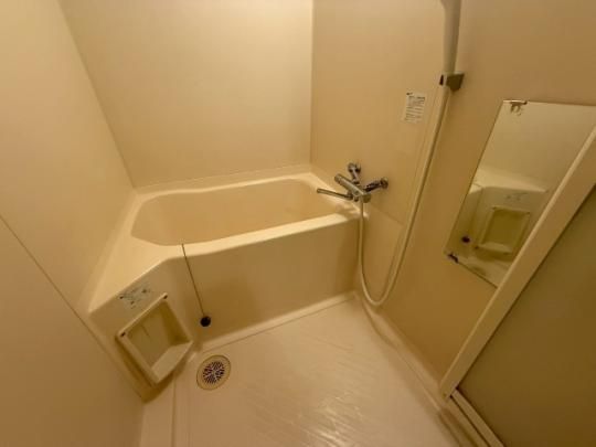 �y���̑��z�@�o�X�^�V�����[