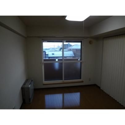 �y���̑��z�@���r���O