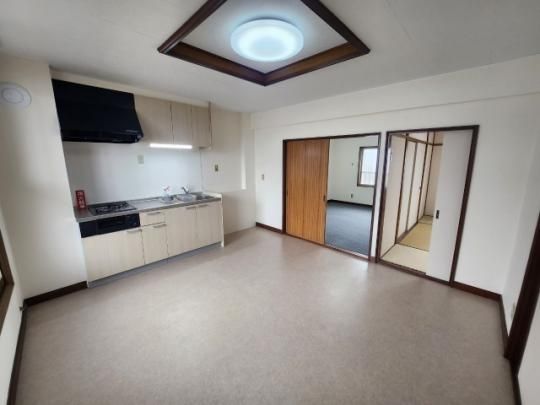 �y���̑��z�@���r���O