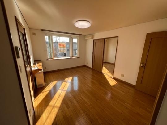 �y���̑��z�@���r���O