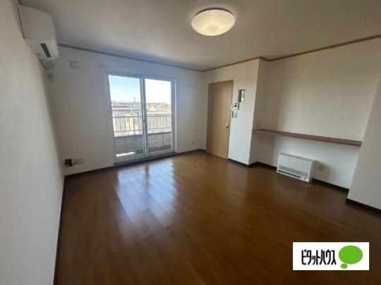 �y���̑��z�@���r���O