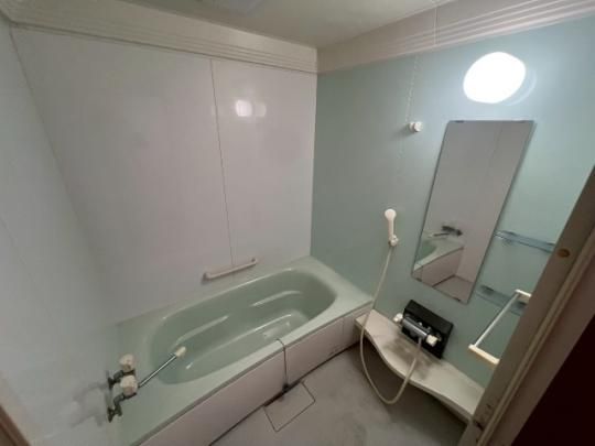 �y���̑��z�@�o�X�^�V�����[