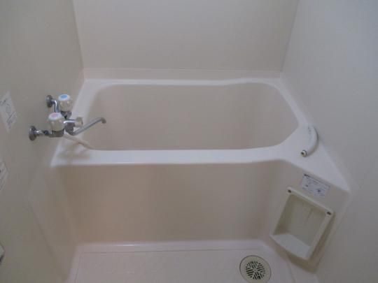 �y���̑��z�@�o�X�^�V�����[