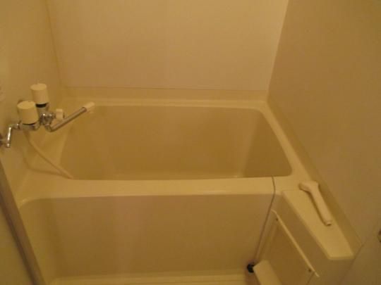 �y���̑��z�@�o�X�^�V�����[