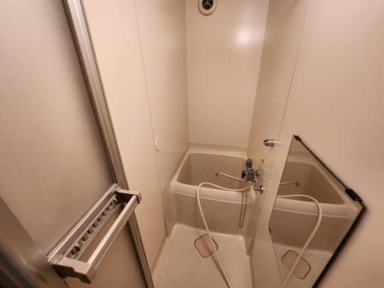 �y���̑��z�@�o�X�^�V�����[