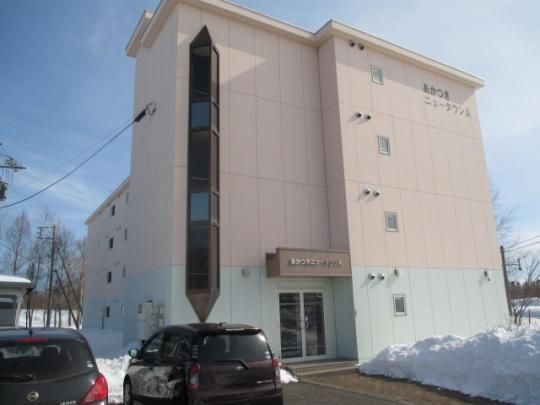 �������j���[�^�E��A��