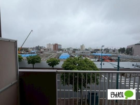 �y���̑��z�@�o���R�j�[