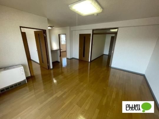�y���̑��z�@���r���O